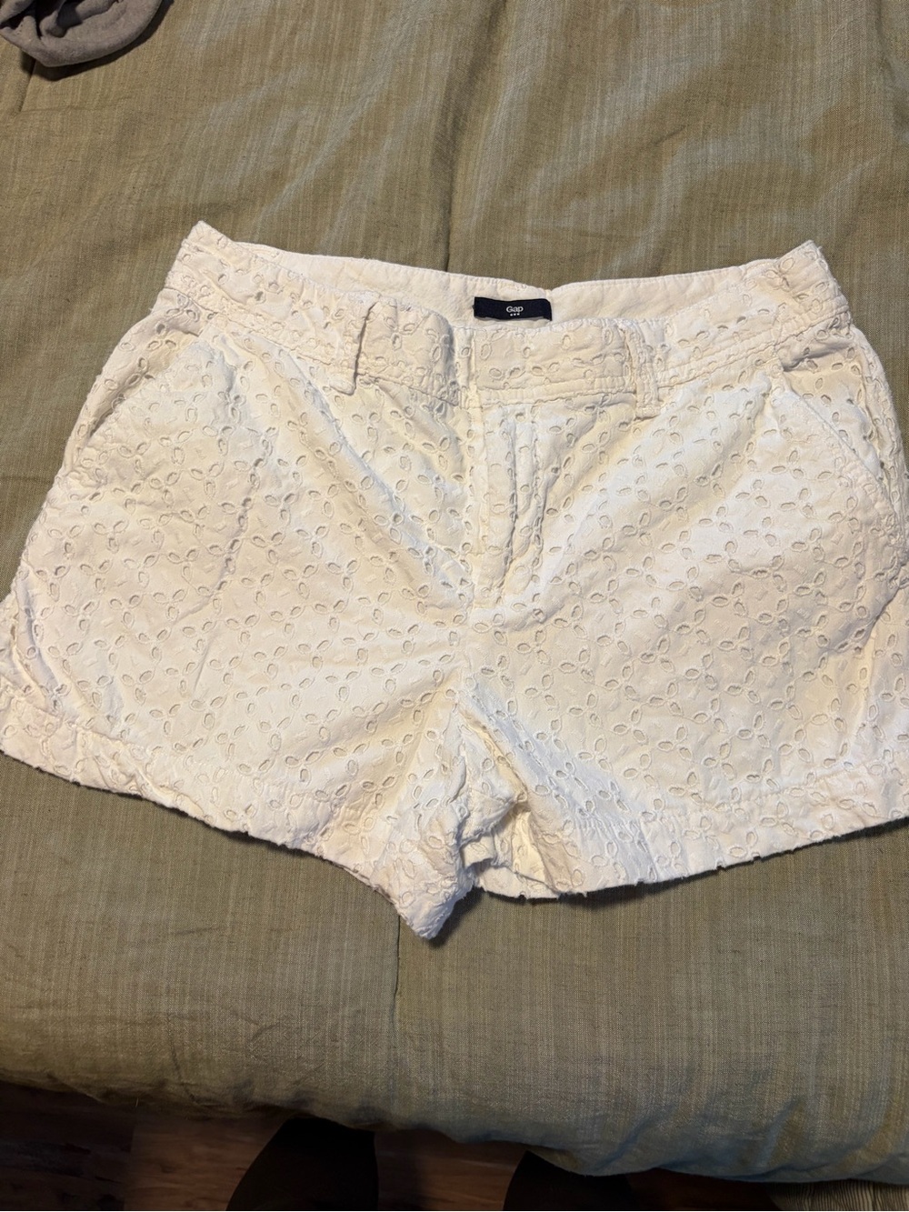 GAP White Eyelet High-Waist Women's Shorts